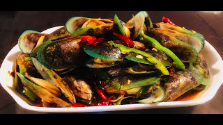 麻辣爆青口（Spicy Mussels)