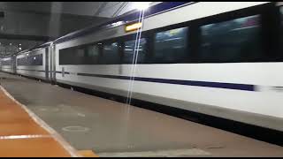 Vande Bharat Express | At Sainthia junction