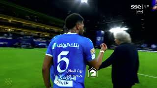 جيسوس مع كوليبالي والبليهي بعد نهاية المباراة 💙👏 :