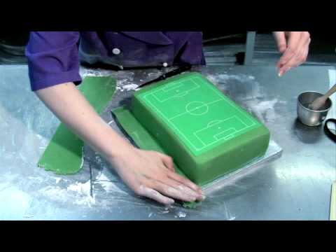 How to make a football pitch cake How to make a football pitch cake