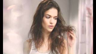 Dove Nourishing Oil Care Shampoo - TVC