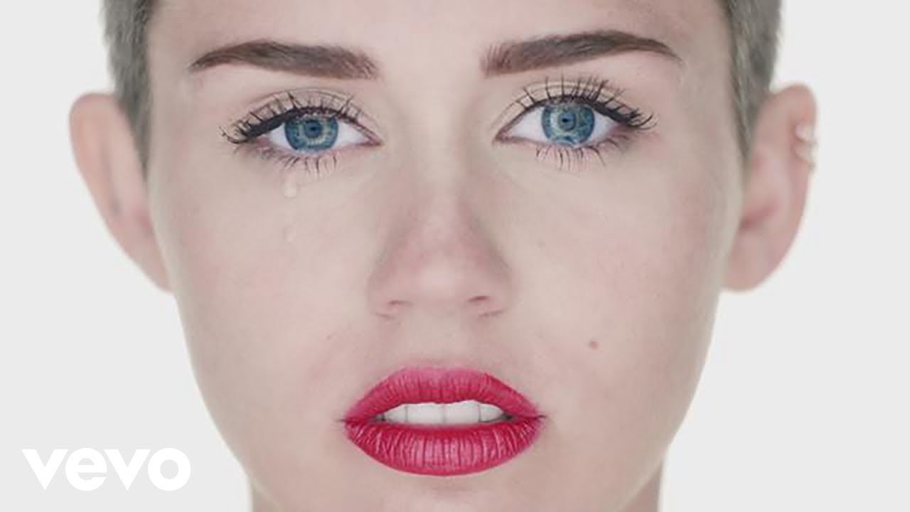Miley Cyrus - Wrecking Ball Miley Cyrus - Wrecking Ball