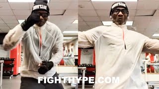 GERVONTA DAVIS COACH FORD IMITATES ROLLY ROMERO; CLOWNS AWKWARD “ROLY STYLE”