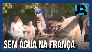 França: moradores de rua ficam sem água em meio à onda de calor