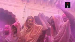 Breaking The Un-Holi Tradition: Varanasi Widows Play Colors