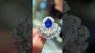 18k白金钻石镶嵌无烧蓝宝石，颜色超美！两用款，主石3ct。Unheated sapphire with diamond surround.