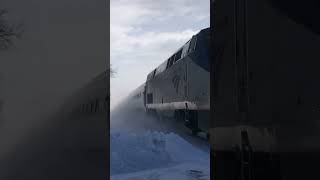 Friendly Engineer On Amtrak 63 Gives A SAAHC As It Pulls Into Its Station Stop At Amsterdam!👍🤙