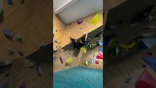 萬華原岩攀岩館 - 紫色V4｜抱石。攀岩。紀錄｜ #bouldering #rockclimbing #shorts