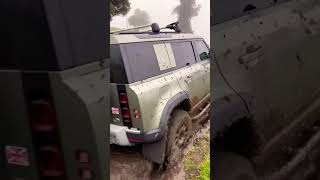 Land Rover Defender being hard |#youtubeshorts #shorts