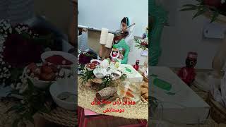 هنرنمایی سلنا برای دوستانش در مدرسه