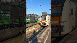 Green Locomotive Arrival with Horn Sound at Aachen Hauptbahnhof