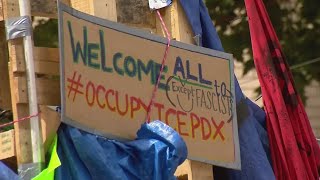 Standoff between ICE protesters and federal officers continues