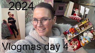 Vlogmas day 4 Pandora bracelets , stars \u0026 Christmas charity shopping haul rummage 2024 🌲