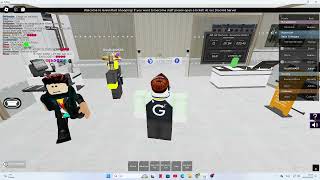 (DAY 28) Im working a shift in GreenMart #ROBLOX