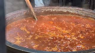 [Tsukiji Specialty] More than 100 people in line! Japan's most delicious horumon-don