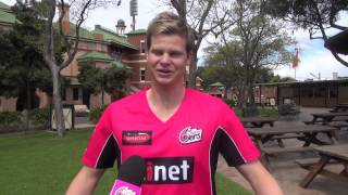 Steve Smith re-signs with the Sydney Sixers!