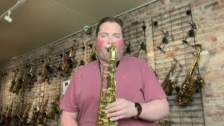 Playing a Beautiful Yamaha 62 II Tenor Saxophone That just arrived! www.newyorksax.com