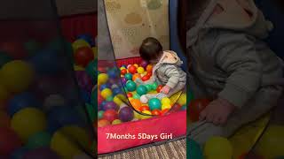 初めてのボール遊びに大興奮 7Months 5Days Girl