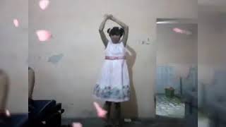 Suraiyya Katrina Kaif cute child's dance whatsapp status