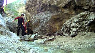 CANYONING STRUBKLAMM