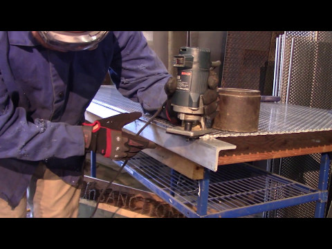 Wood router on thick aluminum sheet Wood router on thick aluminum sheet