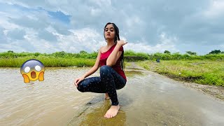 😱OMG!! I Jumped Into water 😎 Sunday Picnic Fun With Family At Water Fall | Bindass Kavya Vlog