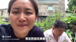 女婿请老丈人吃饭，专程买5斤大虾，搞一桌子小菜，岳父很喜欢