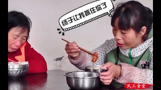 工地又改善伙食了，食堂大厨表示腰不行，女工的伙食超标了？