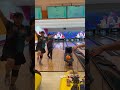 まさかの乱入事件 bowling ボウリング ボウリング女子 ラウンドワン ストライク プロボウラー 両手投げ