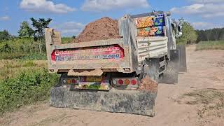 ต้องหางานป่อนให้คนขับได้มีงานทำ Dump Truck excavator