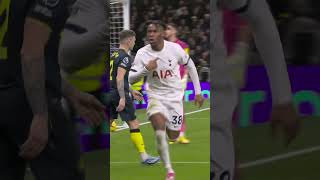 Destiny Udogie's first goal for Spurs 🔥