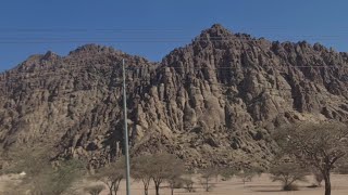 SUASANA  DIKALA ZIARAH KE JABAL MAGNED (GUNUNG ) YANG ADA DIKOTA MADINA SAUDIA HEBOH BANGET