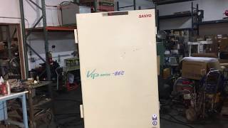 Sanyo Ultra Low Temperature -86 degrees Laboratory Lab Freezer 220 VAC