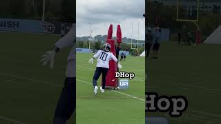 DeAndre Hopkins going up to get it! #titans #shorts #tennesseetitans #titanup #titansfootball #nfl