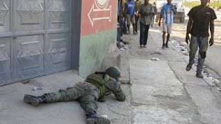 Bandas criminales intentan tomar el aeropuerto de Haití tras haber liberado a miles de presos