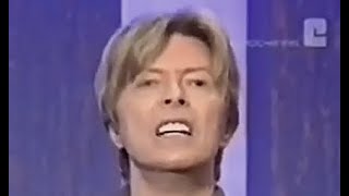 David Bowie imitates Mick Jagger!!