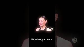 GAL GADOT SPLIT While Eating Spicy chicken #viralvideo #shortvideo #youtubeshorts