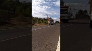 Mitsubishi FN 627 10 gear speed Manual  on Hill road #fyp #trucking #mistubishi December 29, 2022