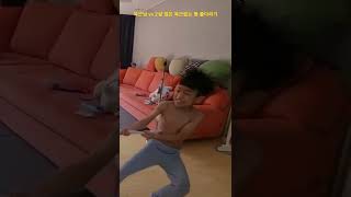 복근남 Vs 복근없는 2살 많은 형과 줄다리기