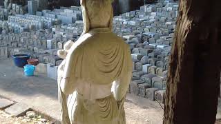 Kannon's little angels to the gate of Kanzaki Natural Park