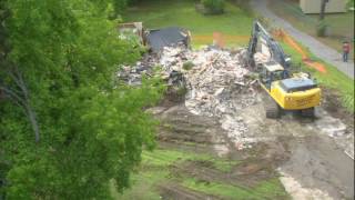 Final pieces of the Bever house come down