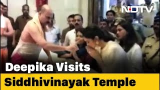 Deepika Padukone Seeks Blessings For 'Chhapaak' At Siddhivinayak Temple