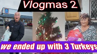 VLOGMAS 2 / CHRISTMAS FOOD SHOPPING / MORRISONS FISH \u0026 CHIPS