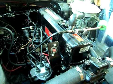 Motor Mercruiser 120 HP.AVI - YouTube