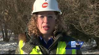 Burglars pose as utility workers to rob homes