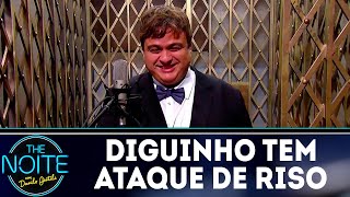 Diguinho tem ataque de riso após Danilo "cheirar o dedo" | The Noite (02/08/18)