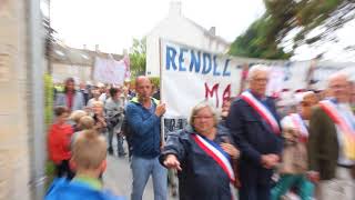 Une manifestation contre une suppression de poste d'enseignant