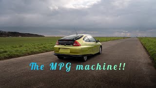 Honda Insight - The MPG machine!