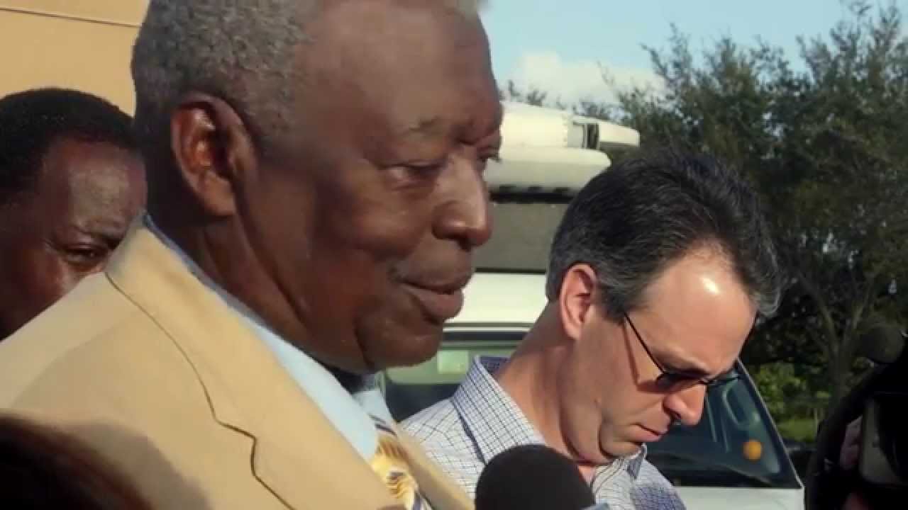 VIDEO: Grandfather Sylvester Banks Sr. Talks About Corey Jones Shooting ...