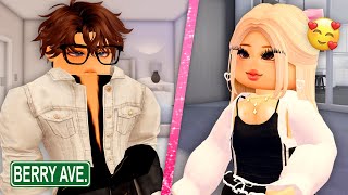 STUCK with the BADDEST HOT GUY After a Bad Boy's BETRAYAL | Berry Avenue Story Roleplay